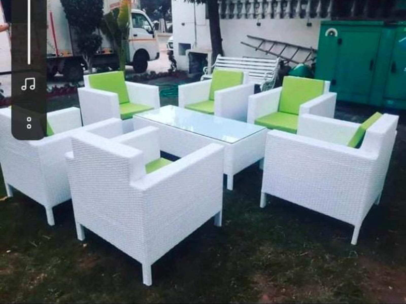 Bar-Furniture