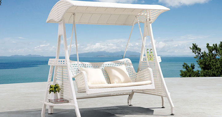 outdoor-swings